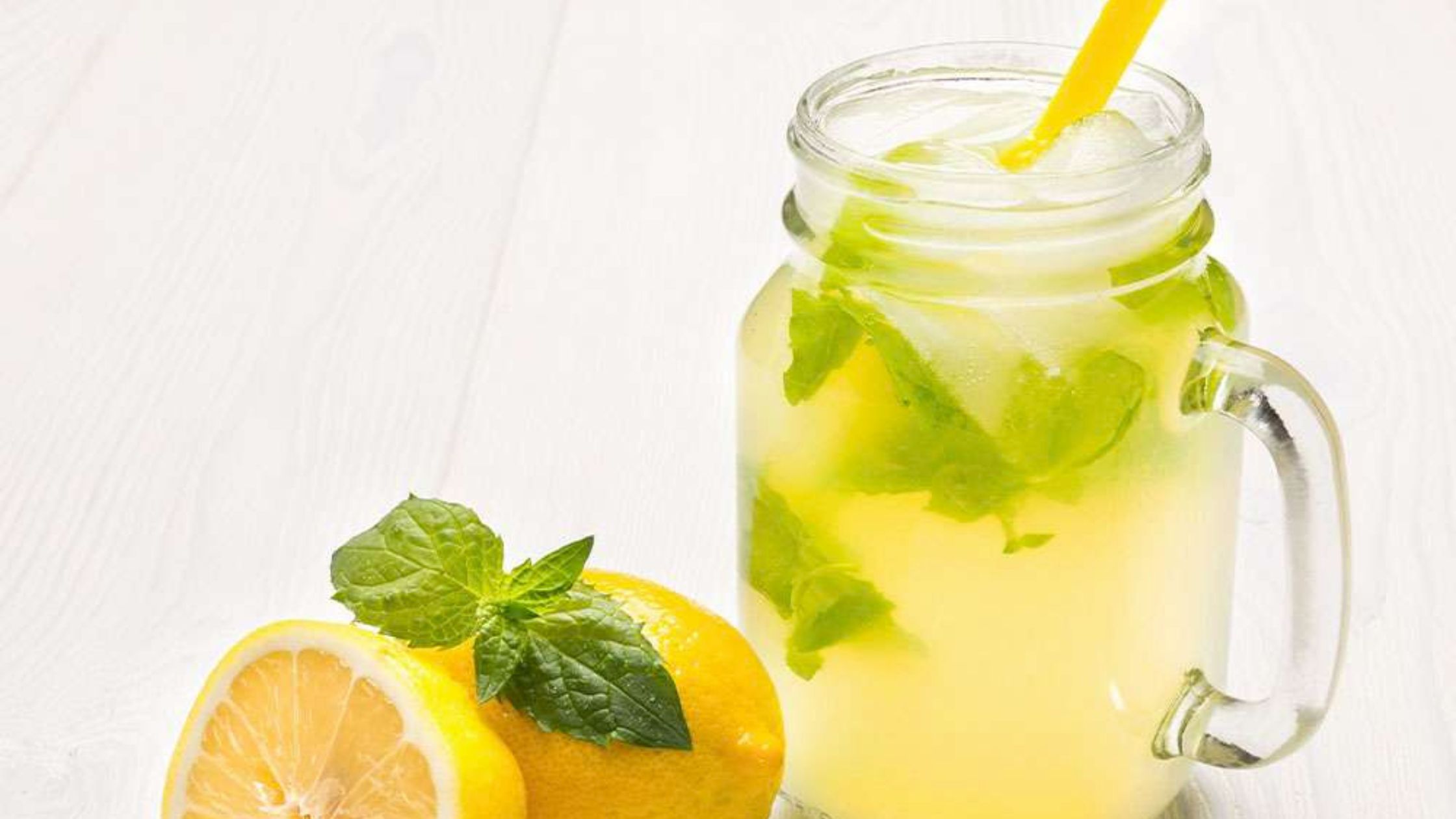 Lemon Vodka Cooler